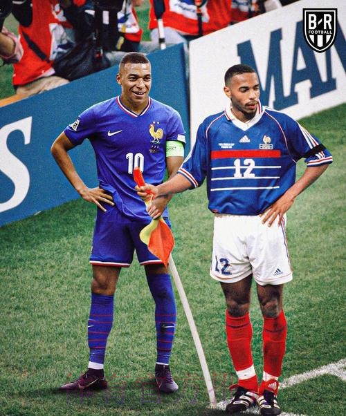 姆巴佩上季场均0.74球0.08助 本季场均1.2球0.2助 姆巴佩上季场均0.74球0.08助 本季场均1.2球0.2助